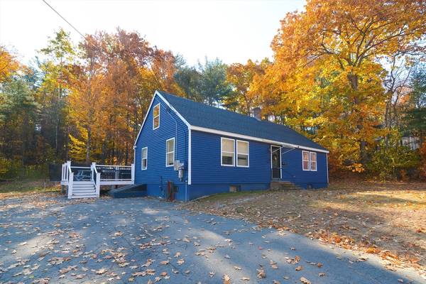 80 W Chestnut St, Athol, MA 01331