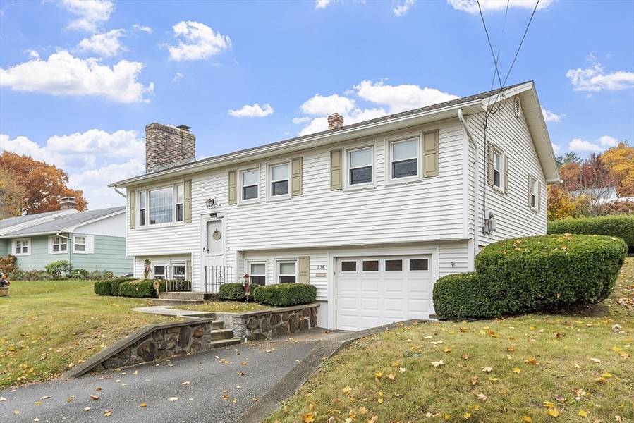 236 Ash St, Gardner, MA 01440