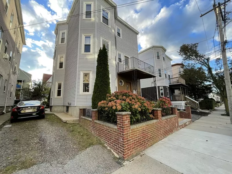 633 Boston Ave #1, Medford, MA 02155