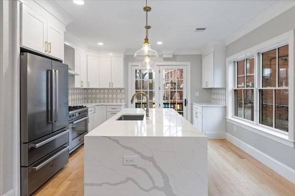 30 Dighton #2, Boston, MA 02135