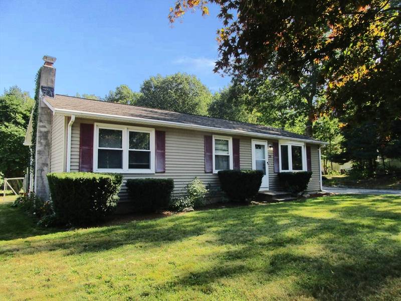 25 Barrows Rd, Worcester, MA 01609