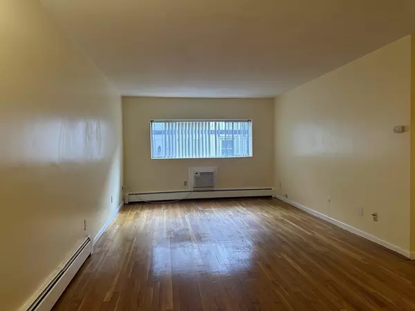 Boston, MA 02122,135 Neponset Ave #24