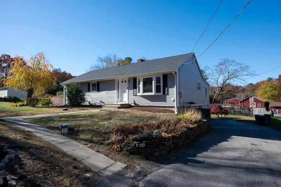 1983 Hill St, Northbridge, MA 01534