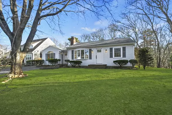 122 Teaticket Path, Falmouth, MA 02536