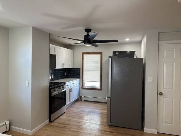 Medford, MA 02155,54 Cherry St #2