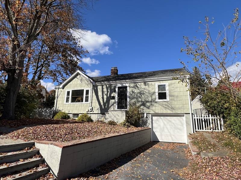 11 Juniper Terr #11, Dedham, MA 02026