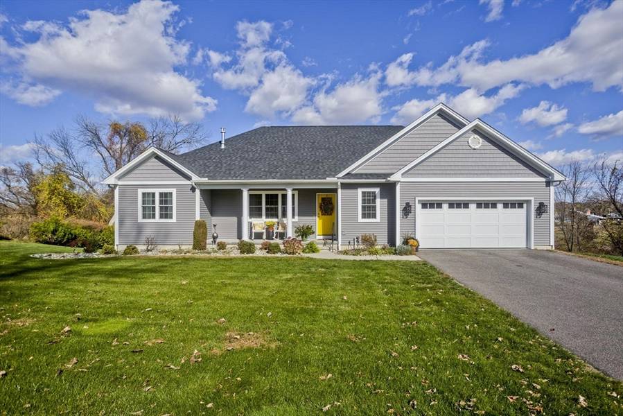 12 Stonegate Dr, South Hadley, MA 01075