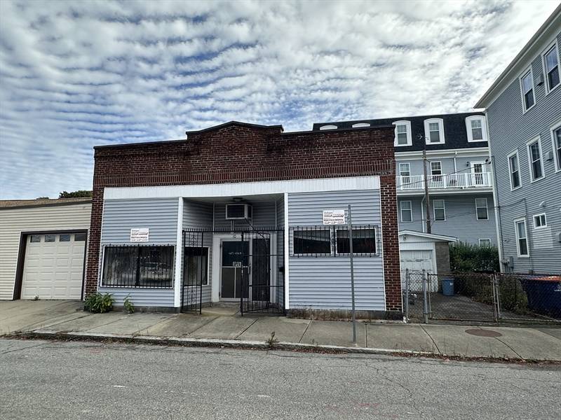 10 Newton St., New Bedford, MA 02740