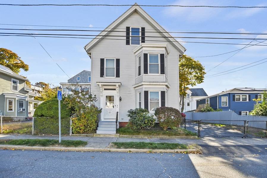 69 Glenwood Street, Lynn, MA 01902