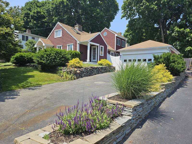 60 Irving St, Medford, MA 02155