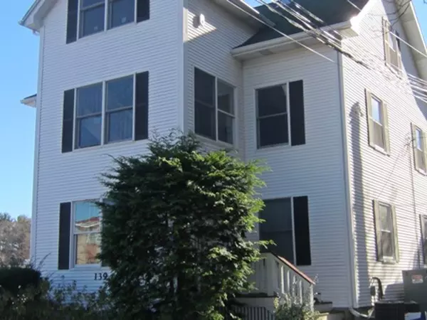 139 Linden #2, Wellesley, MA 02482