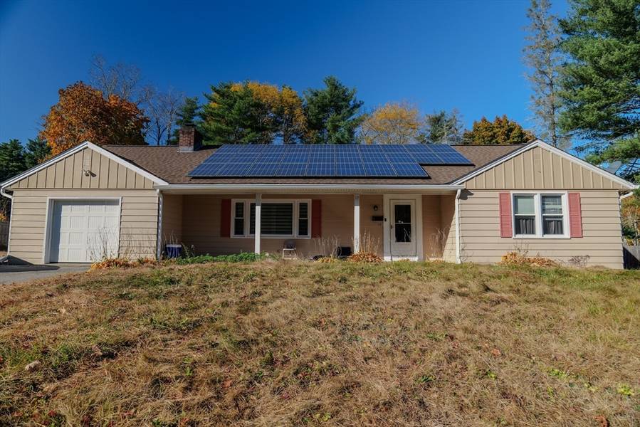 12 Lebanon Hill Rd, Southbridge, MA 01550