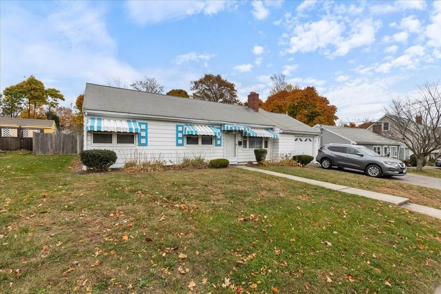 115 Lawnview Dr, Braintree, MA 02184