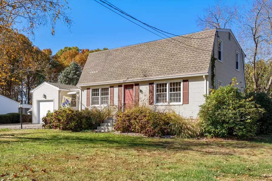 352 Adams Street, Agawam, MA 01001