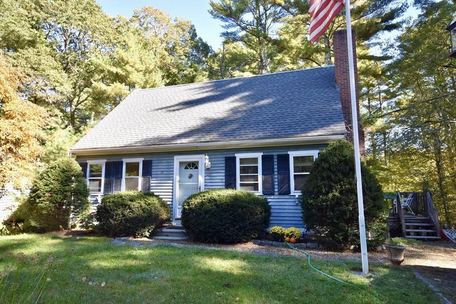 22 Circuit Rd, Plymouth, MA 02360