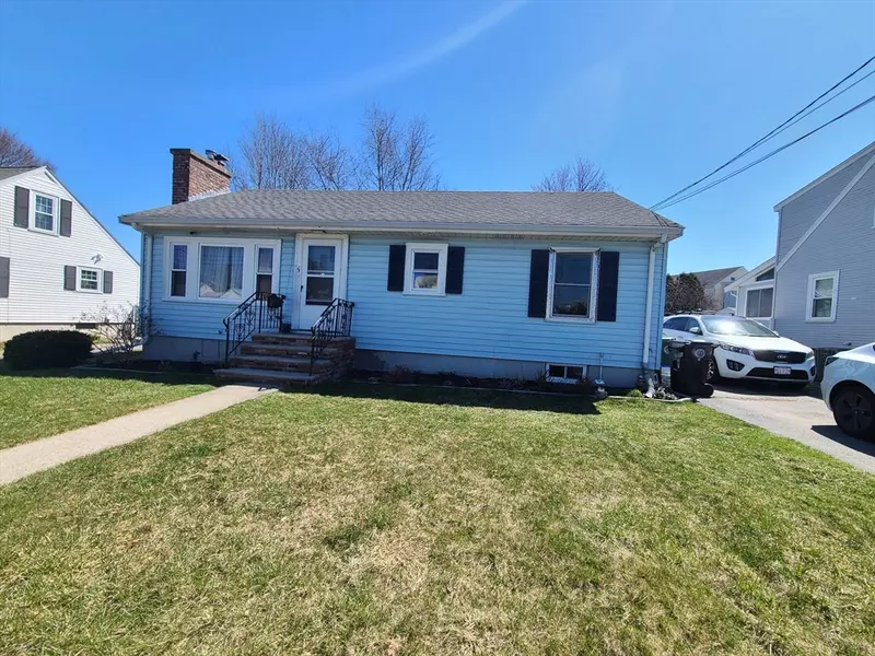 15 Jensen Rd #0, Watertown, MA 02472