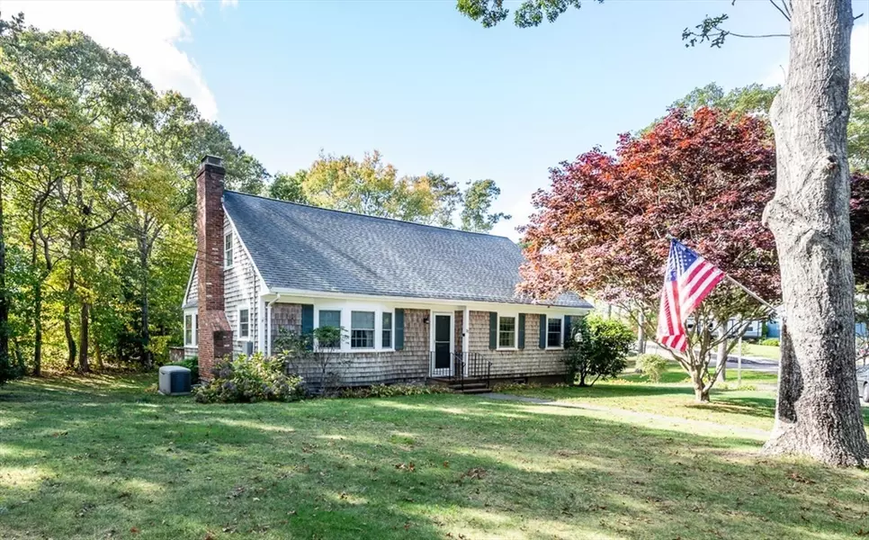 57 Indian Trl, Barnstable, MA 02632