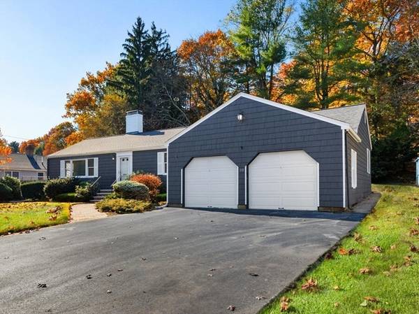 Lynnfield, MA 01940,10 Robin Rd