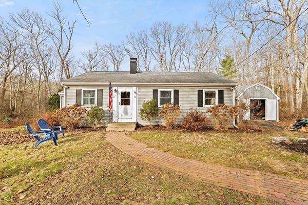 22 Eisenhower Ln, Scituate, MA 02066