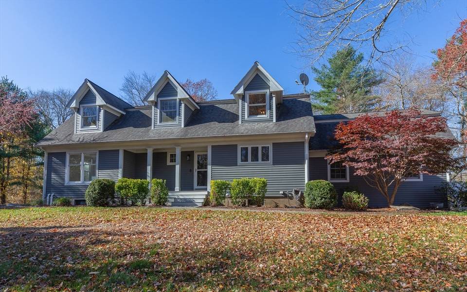 107 Rivers Edge Drive, Middleboro, MA 02346