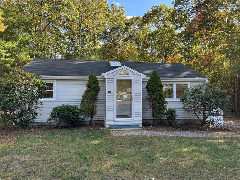 48 Florida Ave, Plymouth, MA 02360