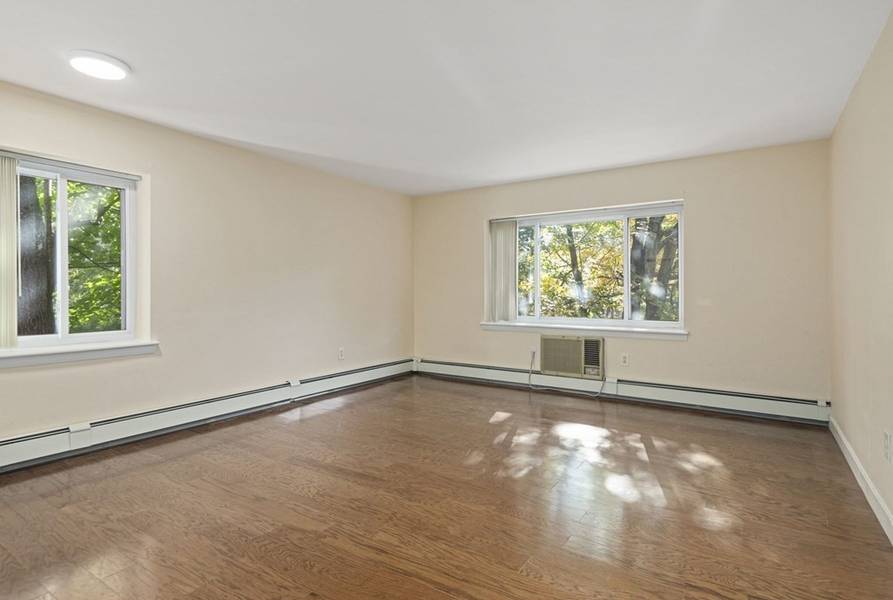 133 Beaconsfield Rd #36, Brookline, MA 02445