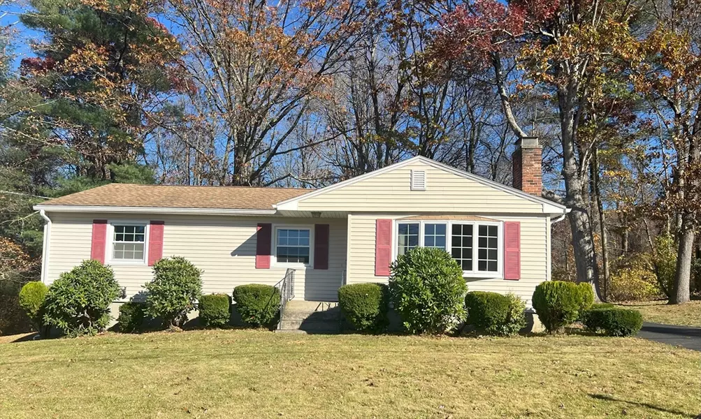 24 Phoenix Rd, Auburn, MA 01501