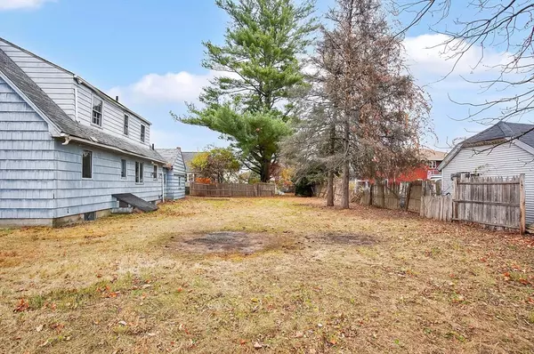 Ludlow, MA 01056,100 Pine St