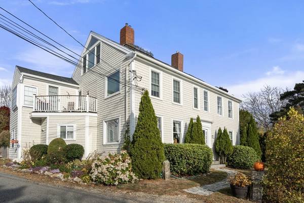 6 Rowe Ave #2B, Rockport, MA 01966