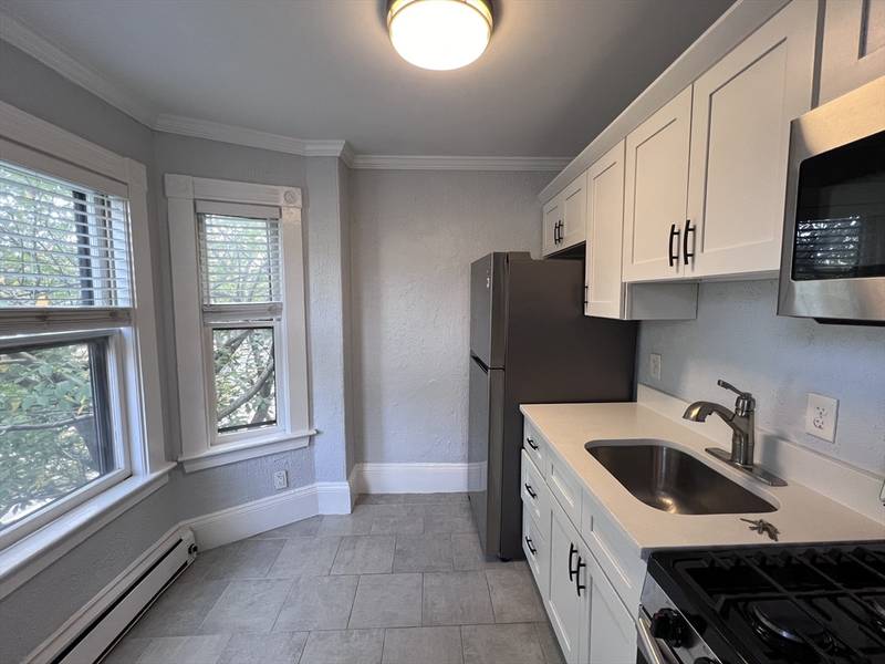 2512 Massachusetts Ave #2A, Cambridge, MA 02140