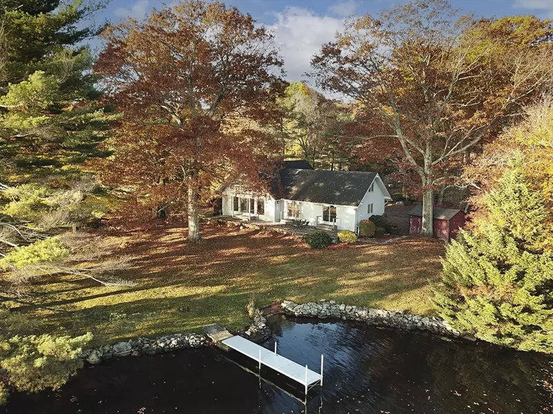 8 Pine Ave, Spencer, MA 01562