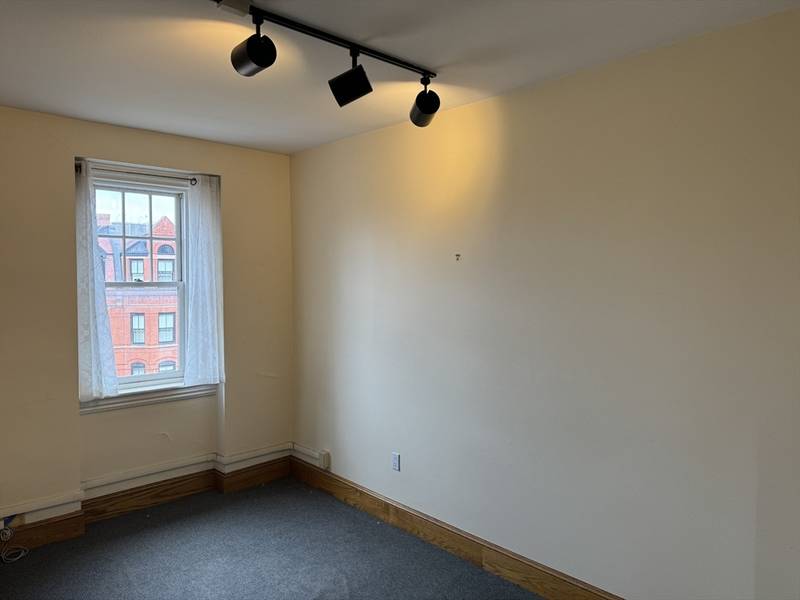 268 Newbury #3, Boston, MA 02116