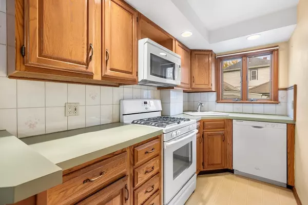 Fall River, MA 02723,174 Mccloskey St