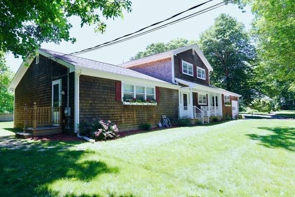 Falmouth, MA 02540,57 Nursery Rd