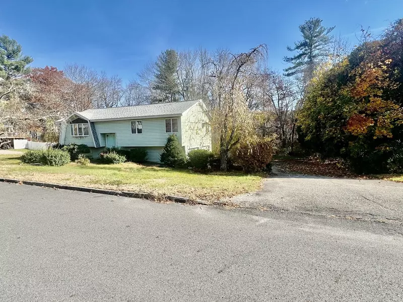 30 Hidden Road, Methuen, MA 01844