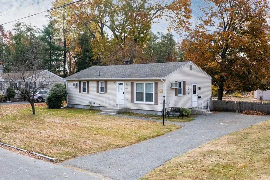 131 Mccarthy Ave, Chicopee, MA 01020