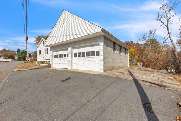 Ware, MA 01082,9 3rd Ave