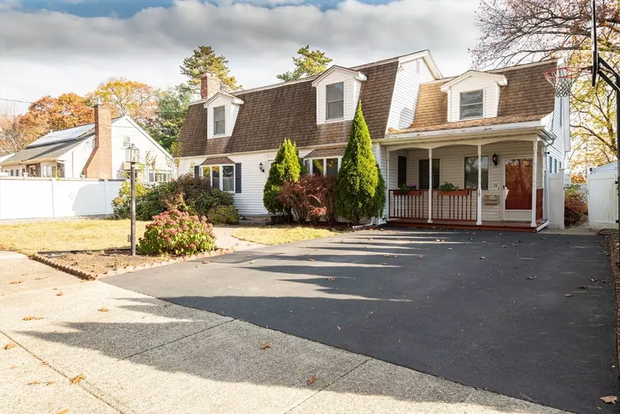 19 Dewitt Road, Stoneham, MA 02180