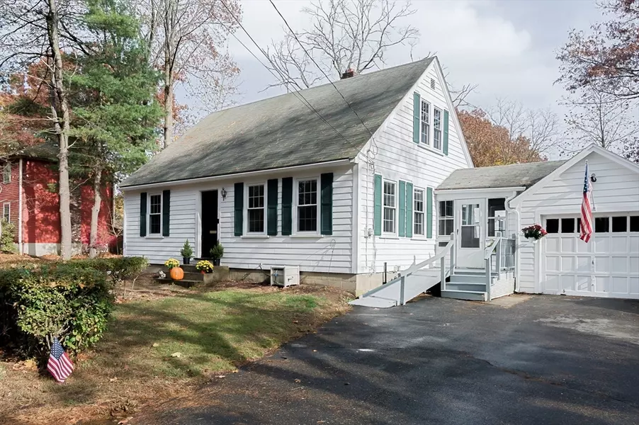 8 Driscoll Ave, Maynard, MA 01754