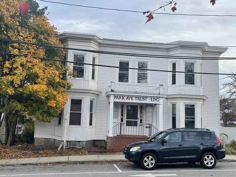 7-9 S Park Ave, Plymouth, MA 02360