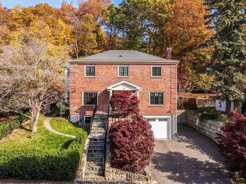 227 Tappan Street #227, Brookline, MA 02445