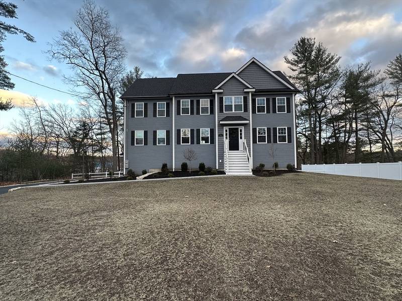 8 Bover Lane, Billerica, MA 01821