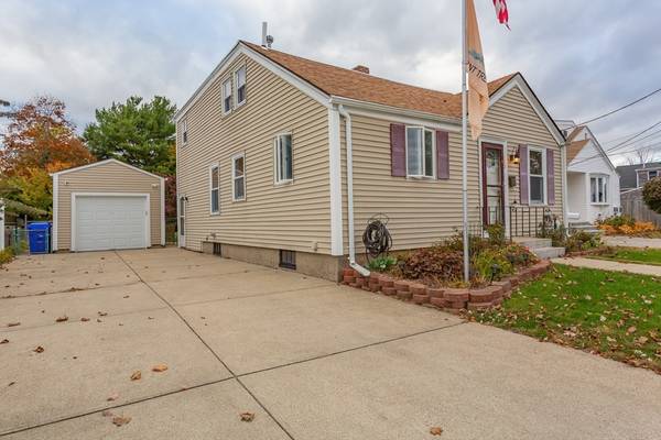 120 Maplecrest Dr., Pawtucket, RI 02864