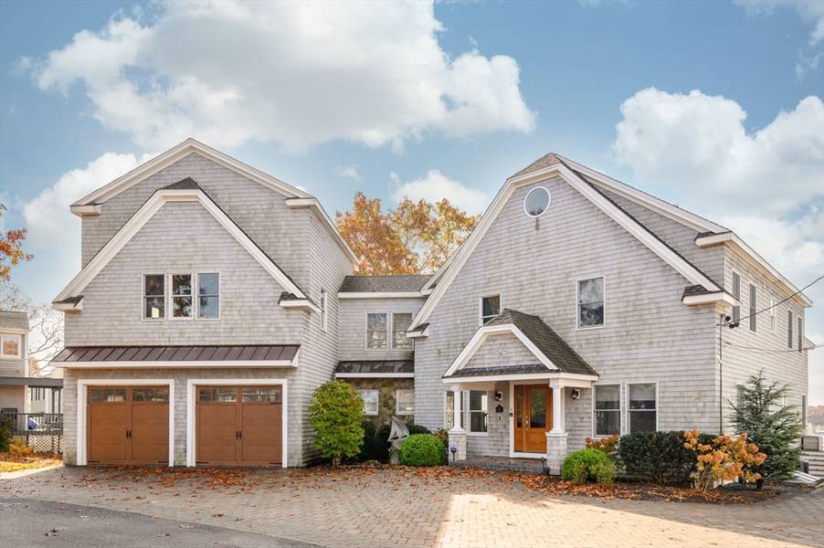 5 Oak Hill Road, Wareham, MA 02571