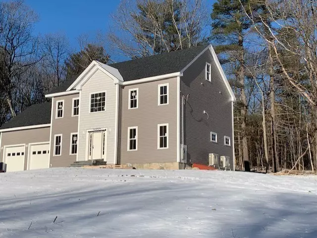 4 Pine Hill Rd, Oxford, MA 01537