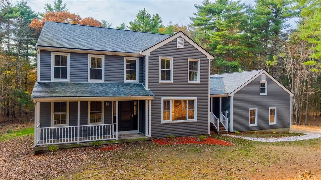 51 Hill St, Lakeville, MA 02347