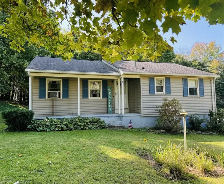 5 Bigelow St, North Brookfield, MA 01535