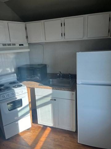 14 Adams St #3, Taunton, MA 02780