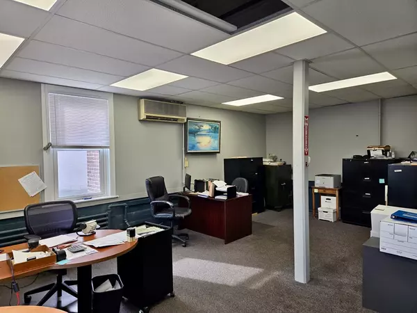 Southbridge, MA 01550,248 Elm St