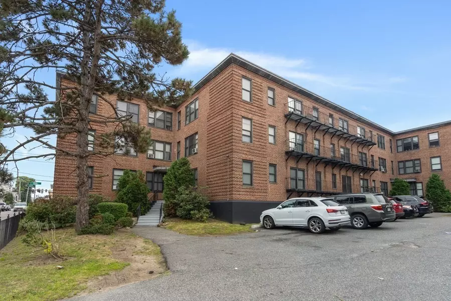 11 Victory Road #25, Boston, MA 02122